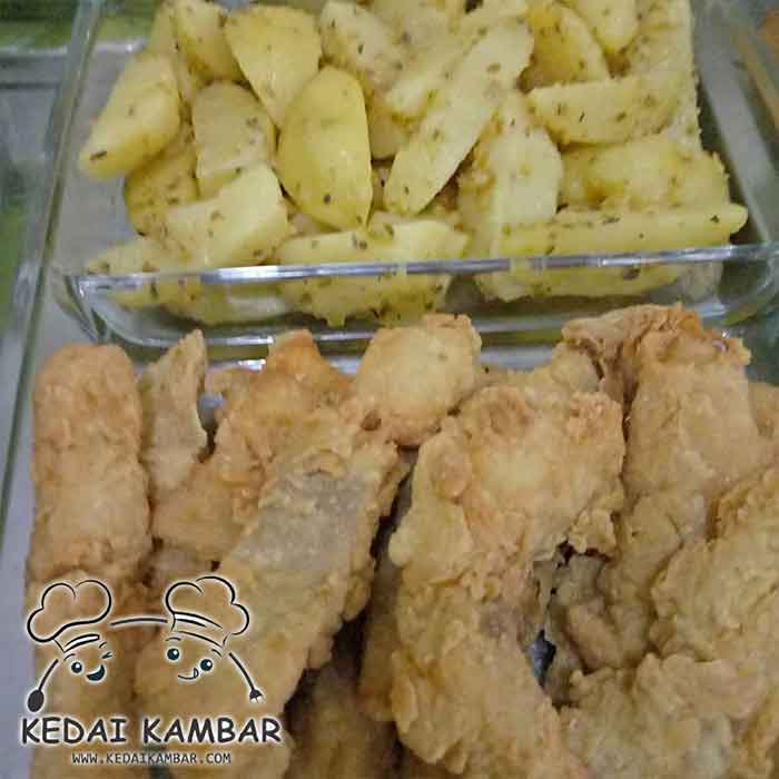 Ayam Goren Kentang Kedaikambar